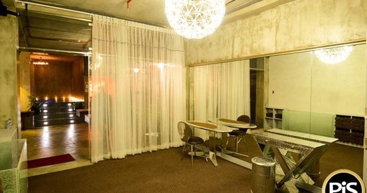 Boss Group - Regal Hotel
